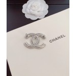 CHANEL brooch