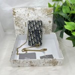 Dior 新款手机包