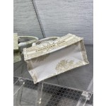 DIOR TOTE Golden Christmas