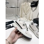 CHANEL's latest popular water diamond panda sneaker
