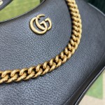 GUCCI Crescent Underarm Package 731817#