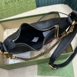 GUCCI Crescent Underarm Package 731817#