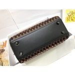 DIOR Princess Diana's Three Grid Series Embroidery Beads in Gold