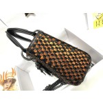 DIOR Princess Diana's Three Grid Series Embroidery Beads in Gold