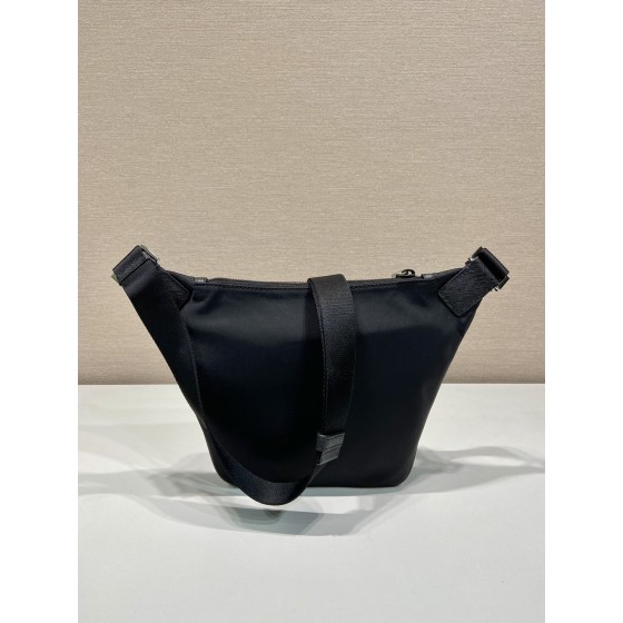 Prada diagonal men's bag 🎉 2VH160