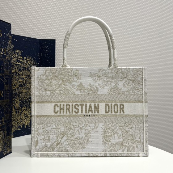 DIOR TOTE Gold Magpie Flower Graphic