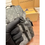 Louis Vuitton's exclusive debut model: M46331 Super Enhanced Edition