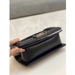 𝗖𝗵𝗮𝗻𝗲𝗹 𝗟𝗲𝗯𝗼𝘆 进口蟒蛇皮 内配小羊皮 最新款重金属手柄包