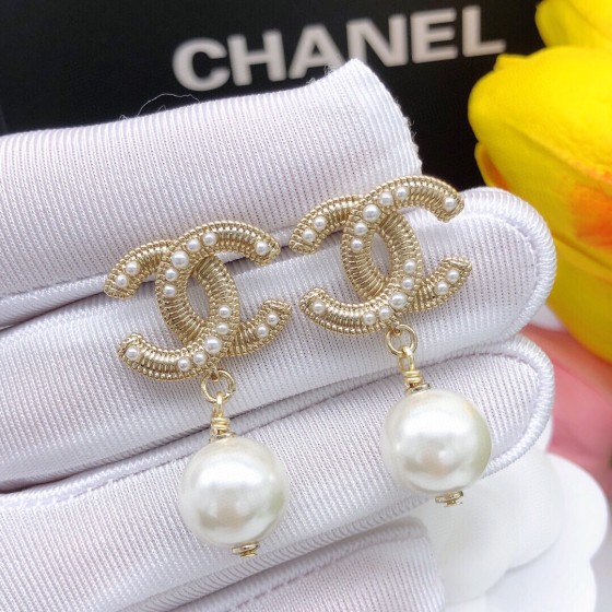 CHANEL Earrings