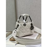 LADY DIOR 95.22 "Runway Model