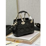 LADY DIOR 95.22 "Runway Model