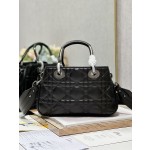 LADY DIOR 95.22 "Runway Model