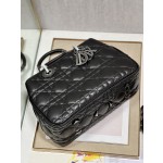 LADY DIOR 95.22 "Runway Model