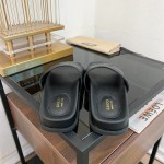 Gucci's new beach slipper collection