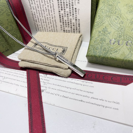 Gucci Skeleton Head Strip Double G Necklace