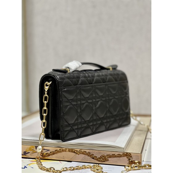 lady Dior ❤ Pearl clutch bag "Black