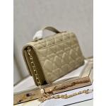 Dior Pearl Handbag Model: 0980