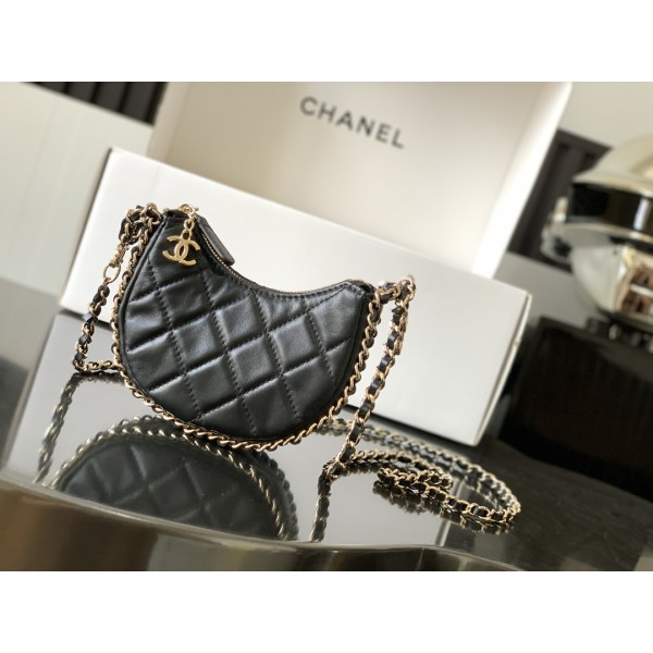 CHANEL 23p New Moon Bag Large: 3917