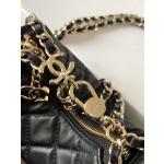 CHANEL 23p New Moon Bag Large: 3917