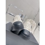 CHANEL cotton candy diamond pattern biscuit shoes