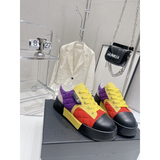 CHANEL cotton candy diamond pattern biscuit shoes