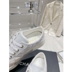 CHANEL cotton candy diamond pattern biscuit shoes