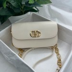 Dior Montaigne avenue M9260 white