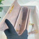 Dior 蒙田avenue  M9260复古粉