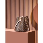 Louis Vuitton 𝙉𝙀𝙊𝙉𝙊🇫🇷French original material #M44022