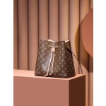 Louis Vuitton 𝙉𝙀𝙊𝙉𝙊🇫🇷French original material #M44022