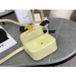 CELINE 𝗧𝗥𝗜𝗢𝗠𝗣𝗛⻼𝗠𝗜𝗡𝗜 Chicken Yellow 🐤  Triumphal Arch Mini Crossbody Bag Model: 101513