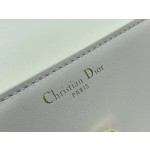 Dior's latest 30 Montaigne Avenue series 0322