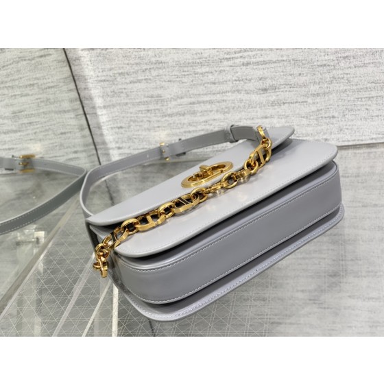 Dior's latest 30 Montaigne Avenue series 0322