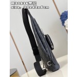 Louis Vuitton-Shoulder Bag Stitching Monogram Canvas and Taiga Calfskin