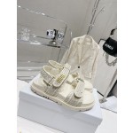 Dior's latest popular woven sandals
