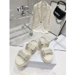 Dior's latest popular woven sandals