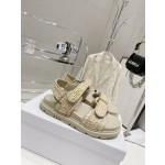 Dior's latest popular woven sandals
