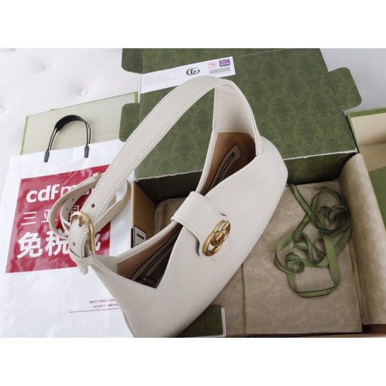 GUCCI shoulder backpack model ✨ model ✨ seven hundred and twenty-six thousand two hundred and seventy-four