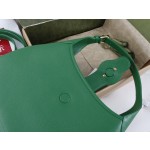 GUCCI shoulder backpack model ✨ model ✨ seven hundred and twenty-six thousand two hundred and seventy-four