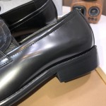 Prada genuine leather business suit shoes