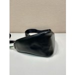 Prada triangle bag 🎉 2VH155 Plain