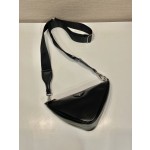 Prada triangle bag 🎉 2VH155 Plain