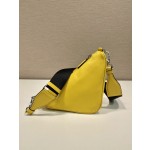 Prada triangle bag 🎉 2VH155 Plain