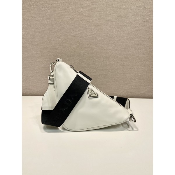 Prada triangle bag 🎉 2VH155 Plain