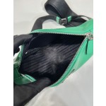 Prada triangle bag 🎉 2VH155 Plain