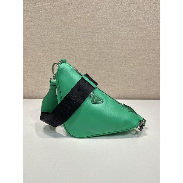 Prada triangle bag 🎉 2VH155 Plain