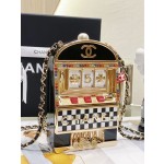 𝗖𝗛𝗔𝗡𝗘𝗟𝐒𝐒𝐒 2023 Early Spring Game console series pairing