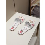 Louis Vuitton New Flat Low Slotted Trailer