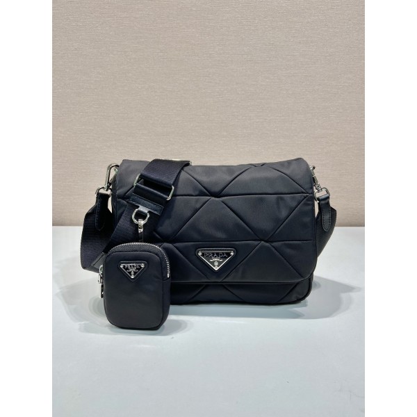 Prada new three-in-one 🎉1BD290