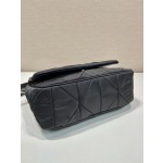 Prada new three-in-one 🎉1BD290